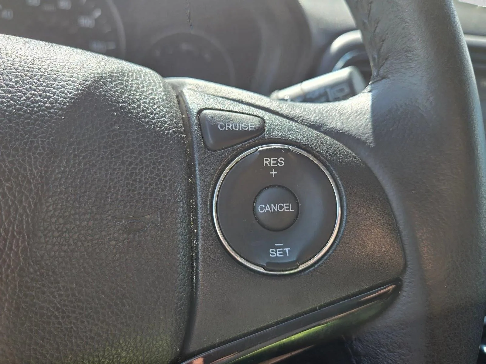 2016 Honda HR-V 2WD EX-L CVT with Navigation photo 12