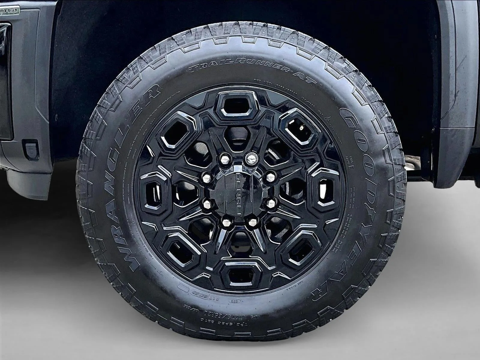 2025 GMC Sierra 2500 HD Denali photo 10