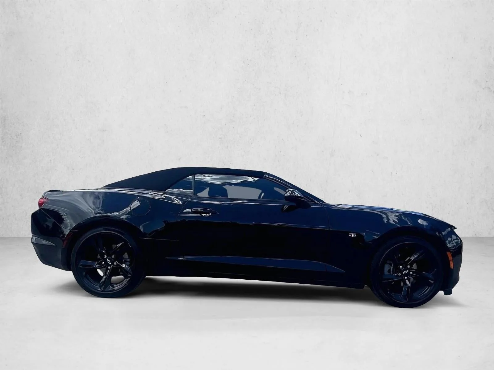 2023 Chevrolet Camaro 2LT photo 5