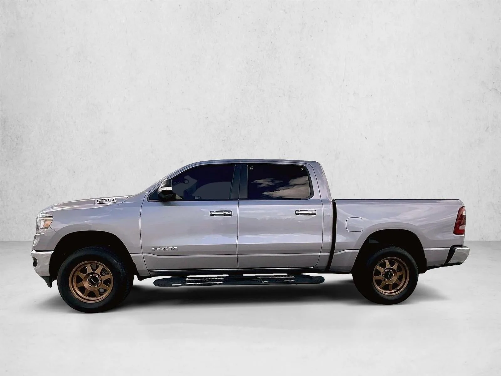 2019 RAM 1500 Big Horn/Lone Star Crew Cab 4x4 5'7" Box photo 6