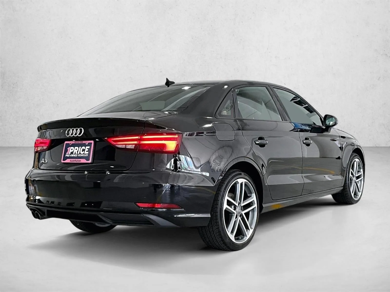 2020 Audi A3 Premium 40 TFSI Front-Wheel Drive S tronic photo 2