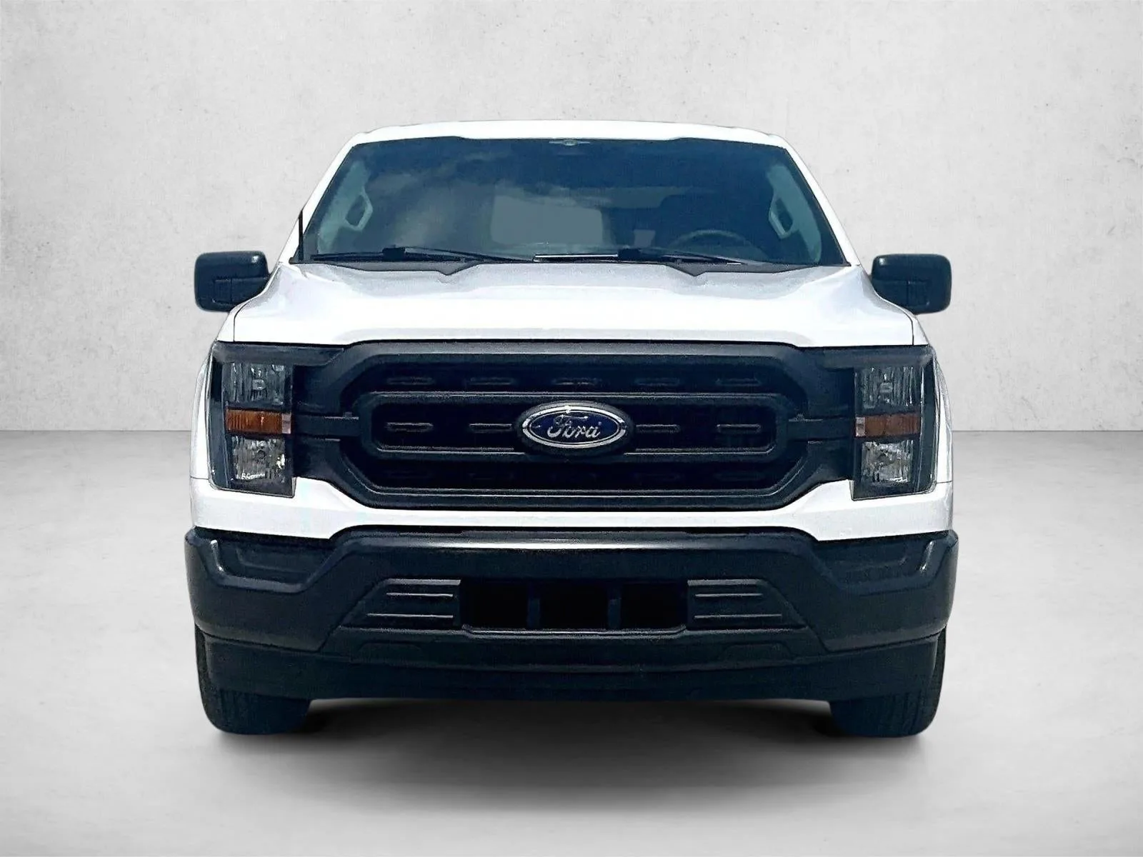 2023 Ford F-150 XL photo 3