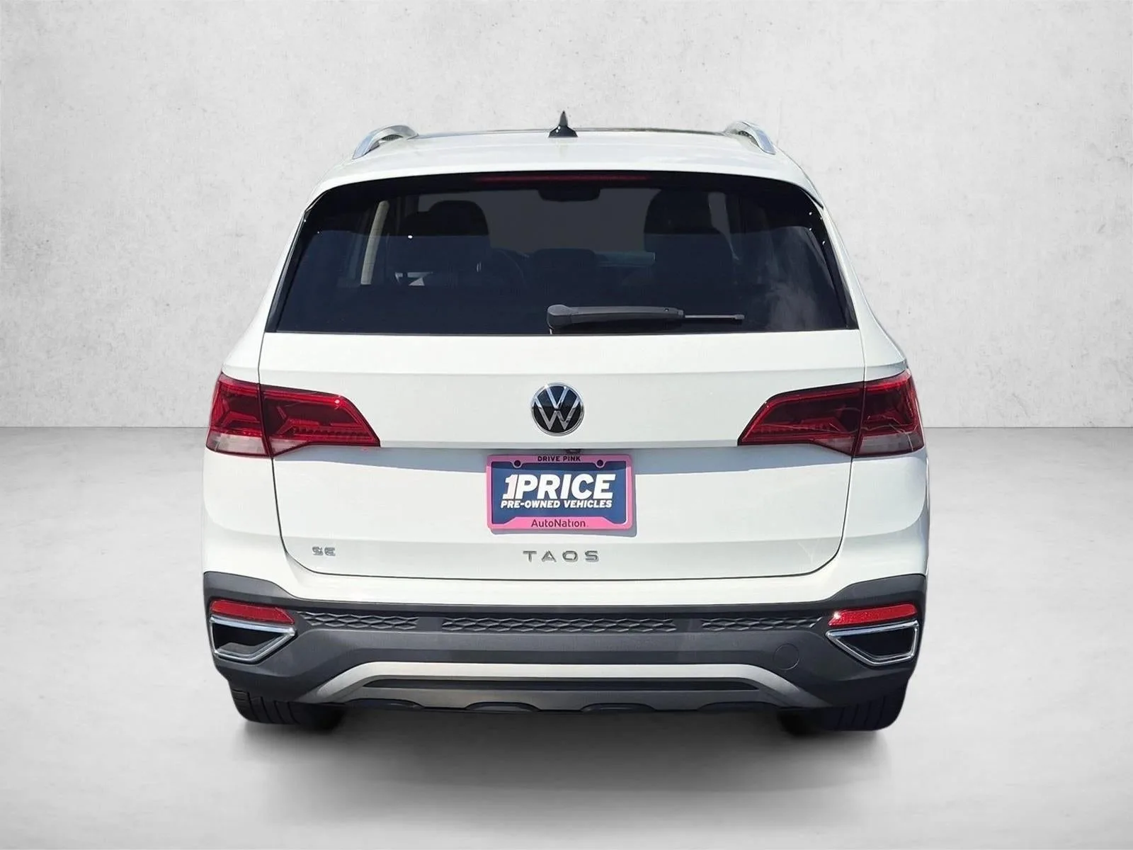 2023 Volkswagen Taos SE photo 7