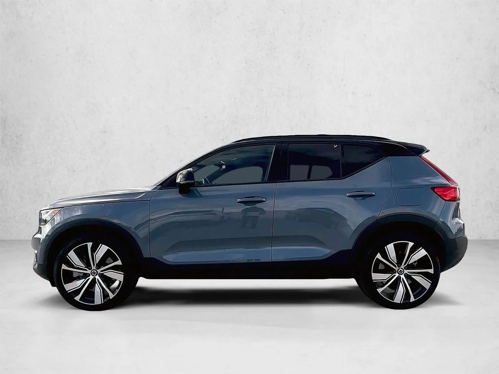 2021 Volvo XC40 Recharge Pure Electric Base photo 6