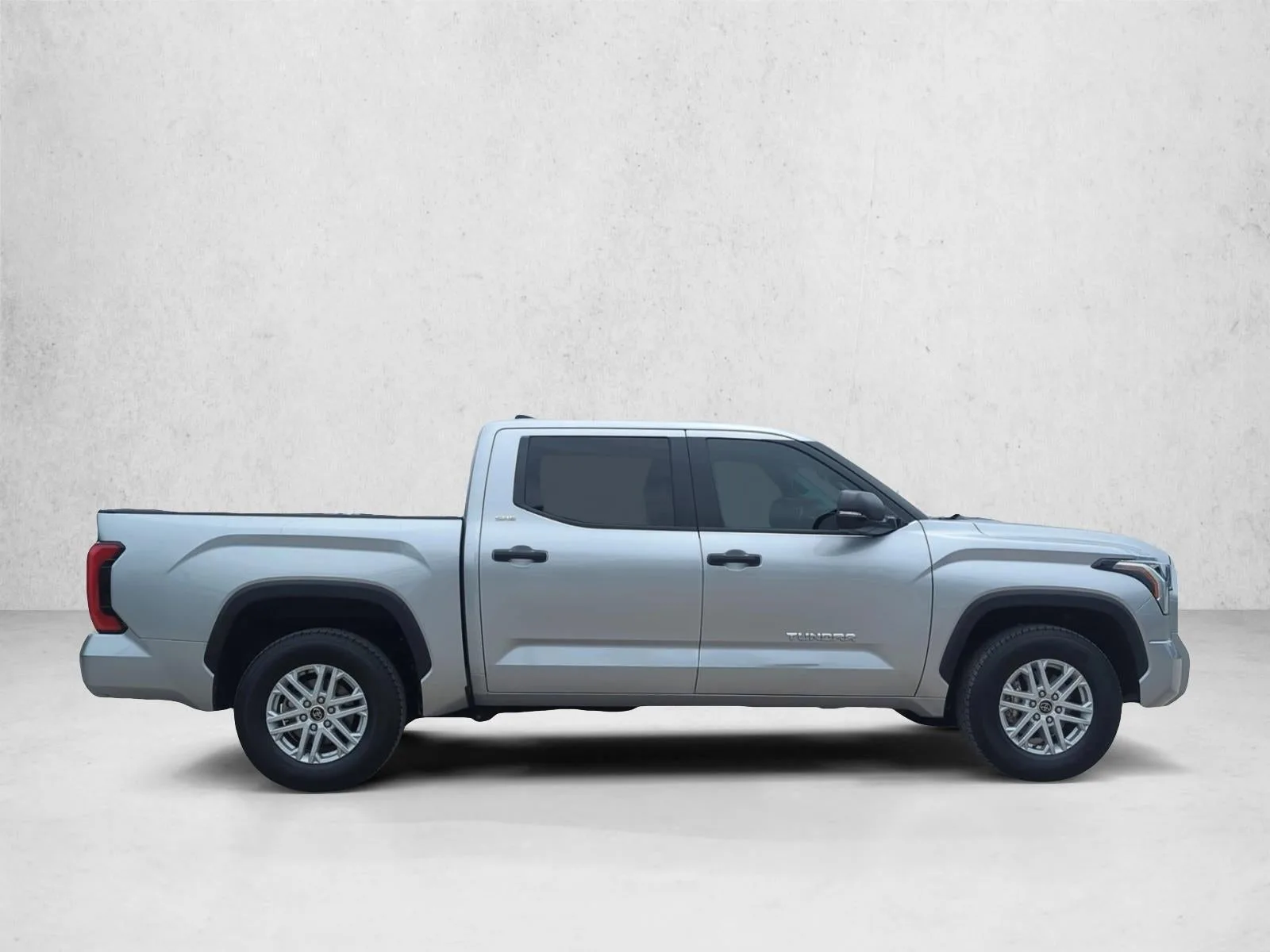 2024 Toyota Tundra SR5 photo 4