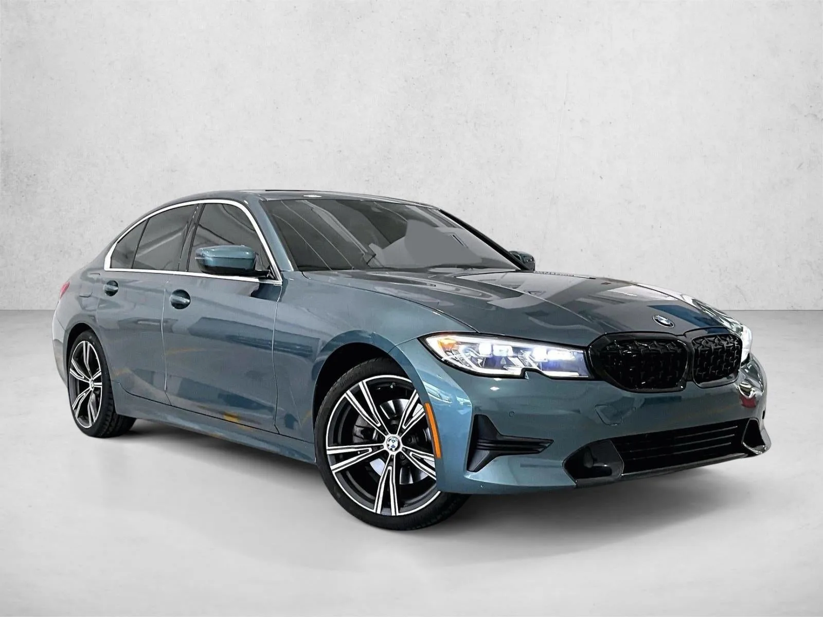 2021 BMW 330i 330i photo 12