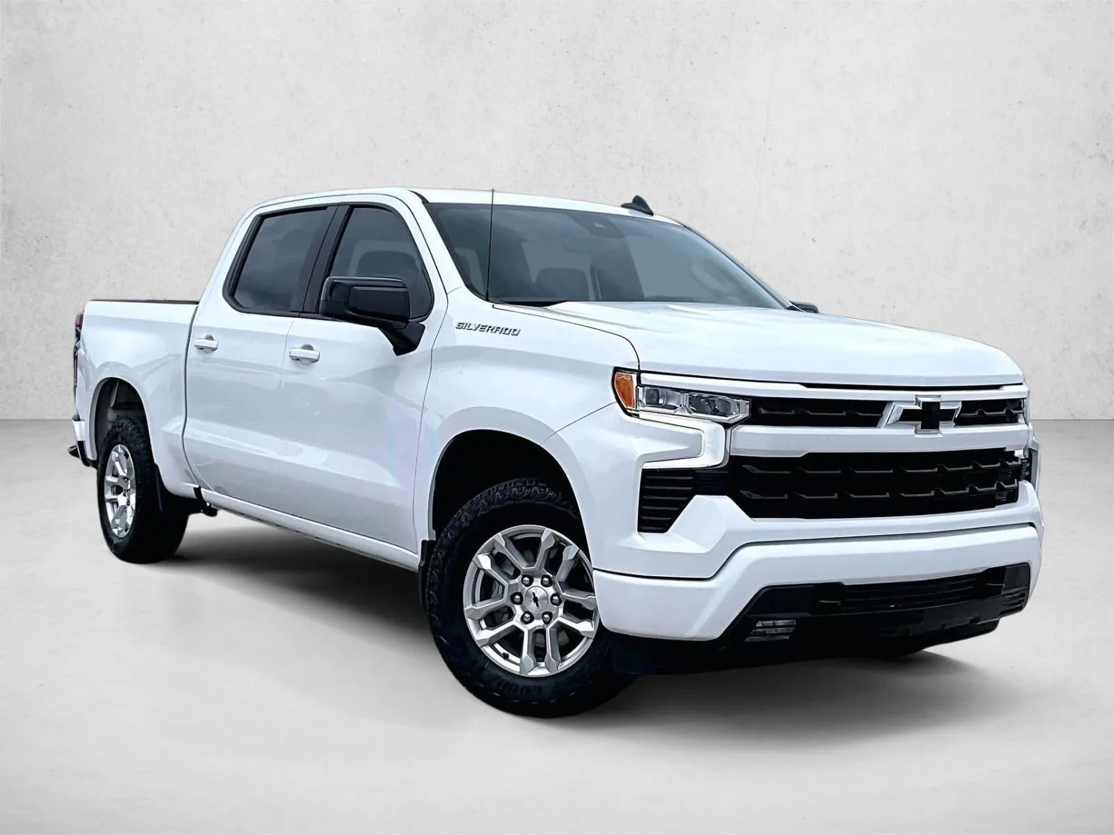 2024 Chevrolet Silverado 1500 RST photo 12