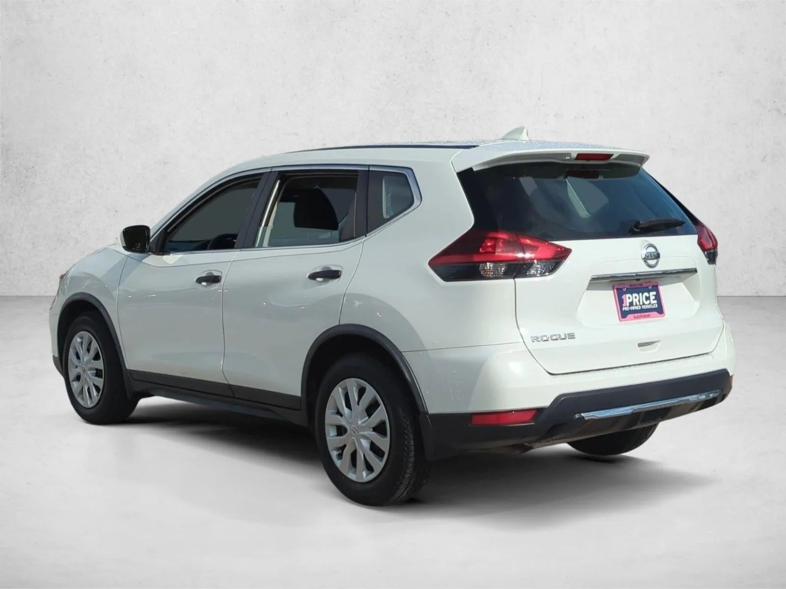 2020 Nissan Rogue FWD S photo 8