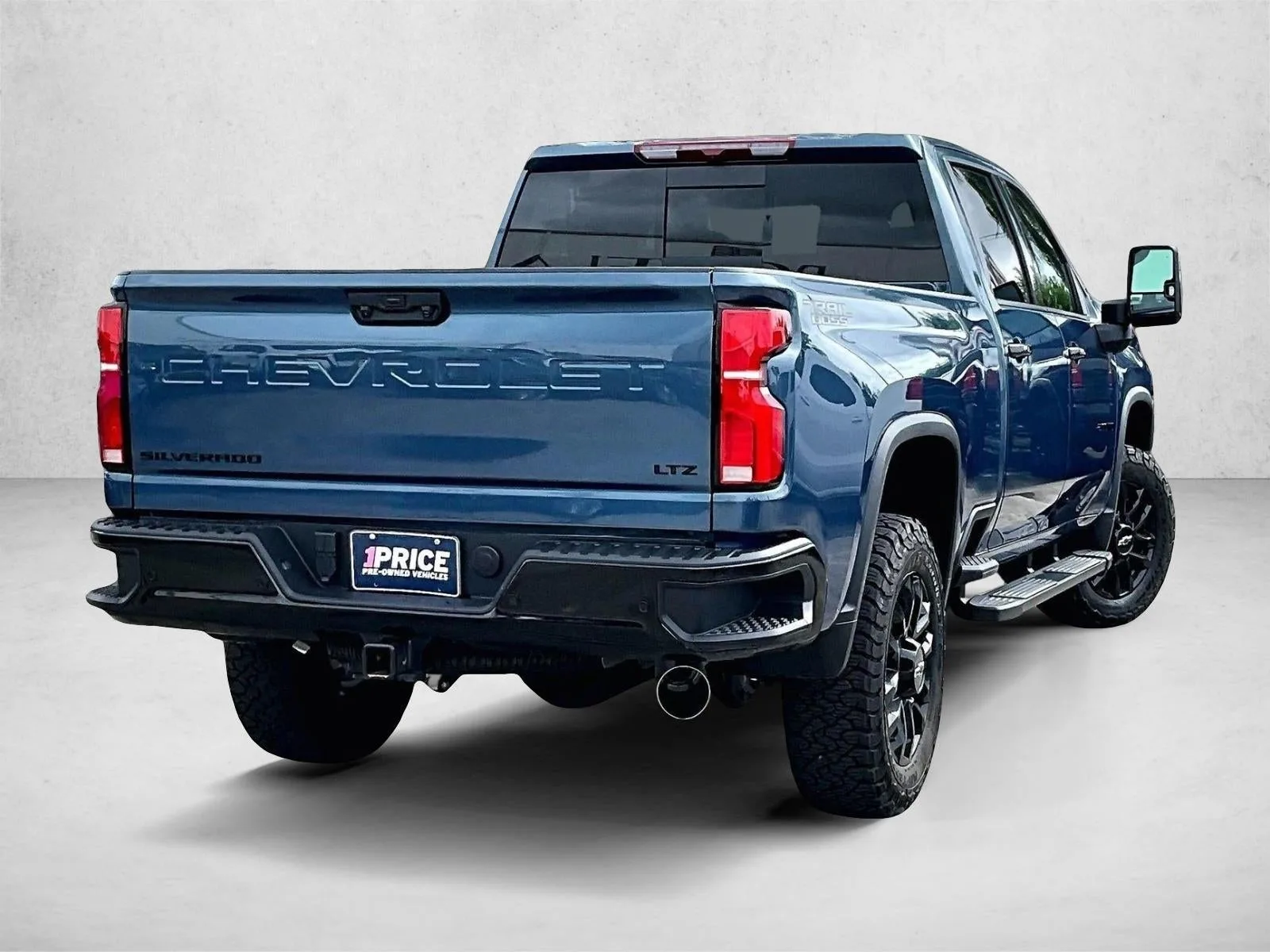 2026 Chevrolet Silverado 2500 HD LTZ photo 2