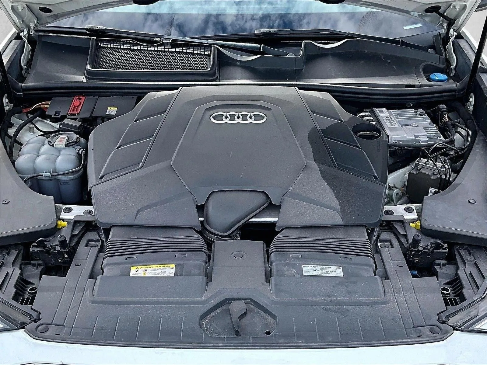 2021 Audi Q8 Premium Plus 55 TFSI quattro Tiptronic photo 11