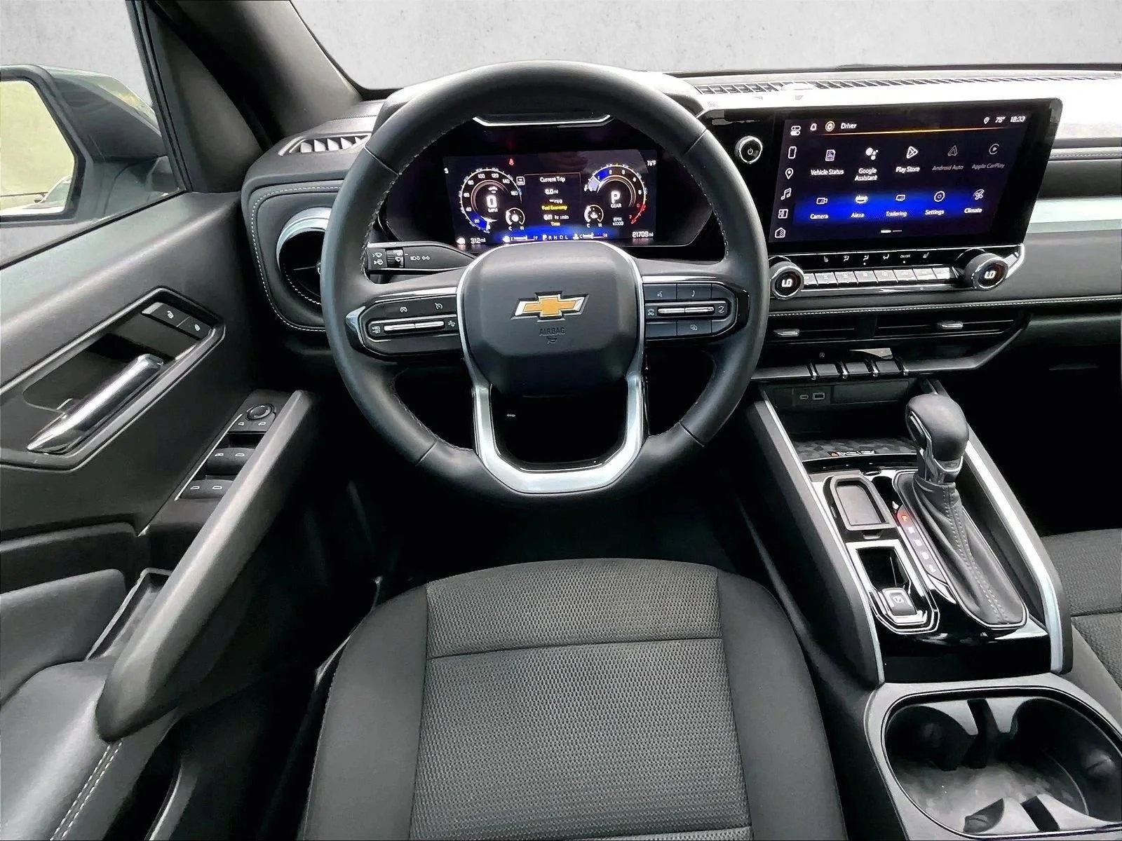 2024 Chevrolet Colorado LT photo 7