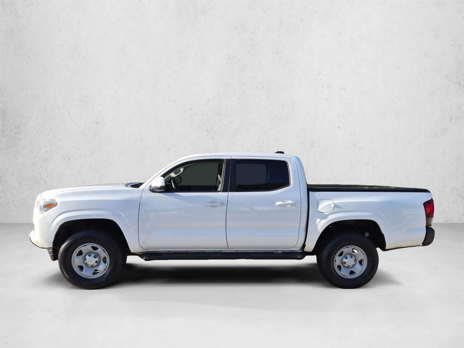 2020 Toyota Tacoma 2WD 2WD SR Double Cab 5' Bed I4 AT (GS) photo 8
