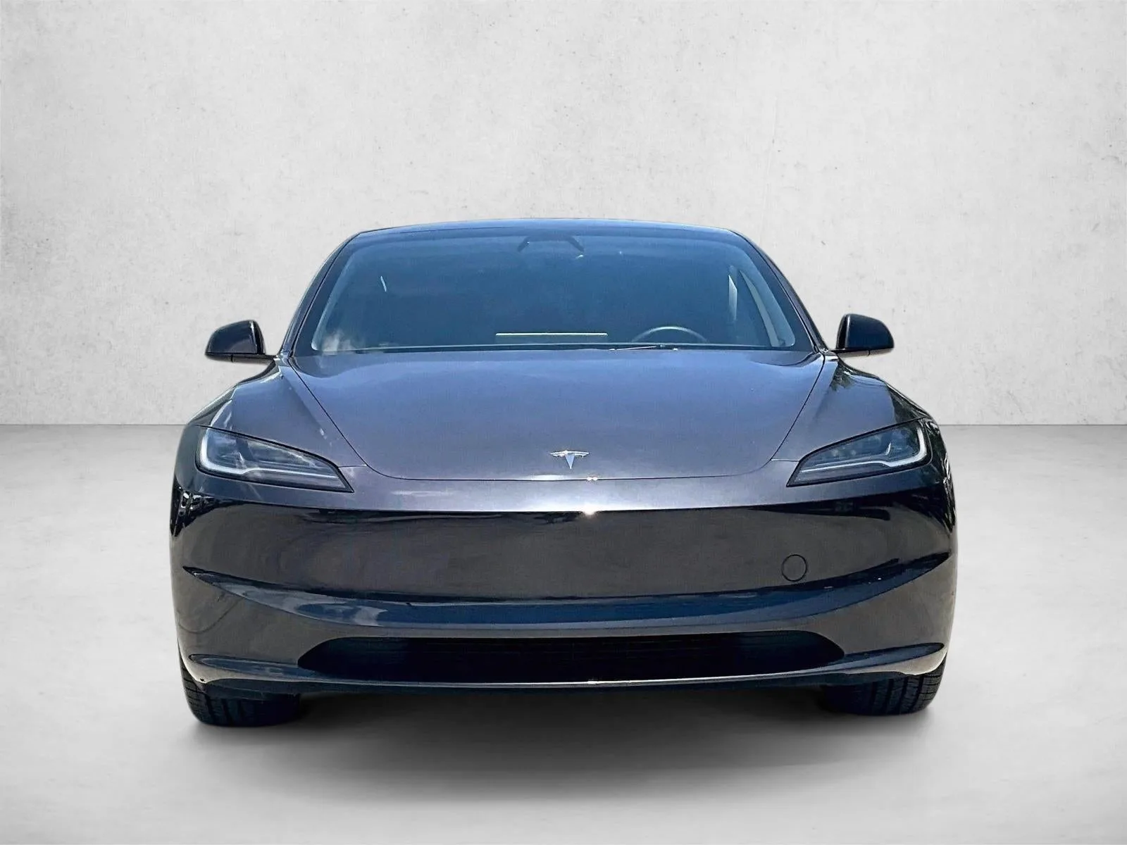 2024 Tesla Model 3 Long Range photo 3