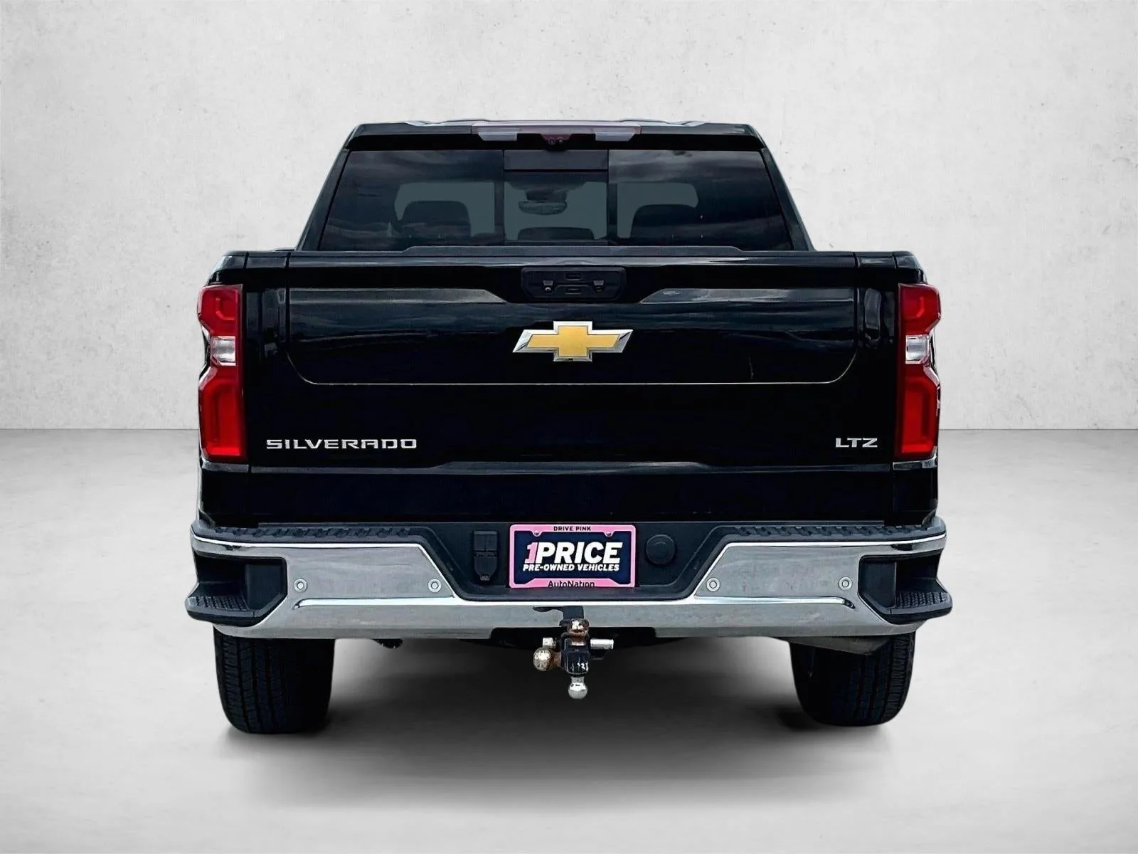 2023 Chevrolet Silverado 1500 LTZ photo 4