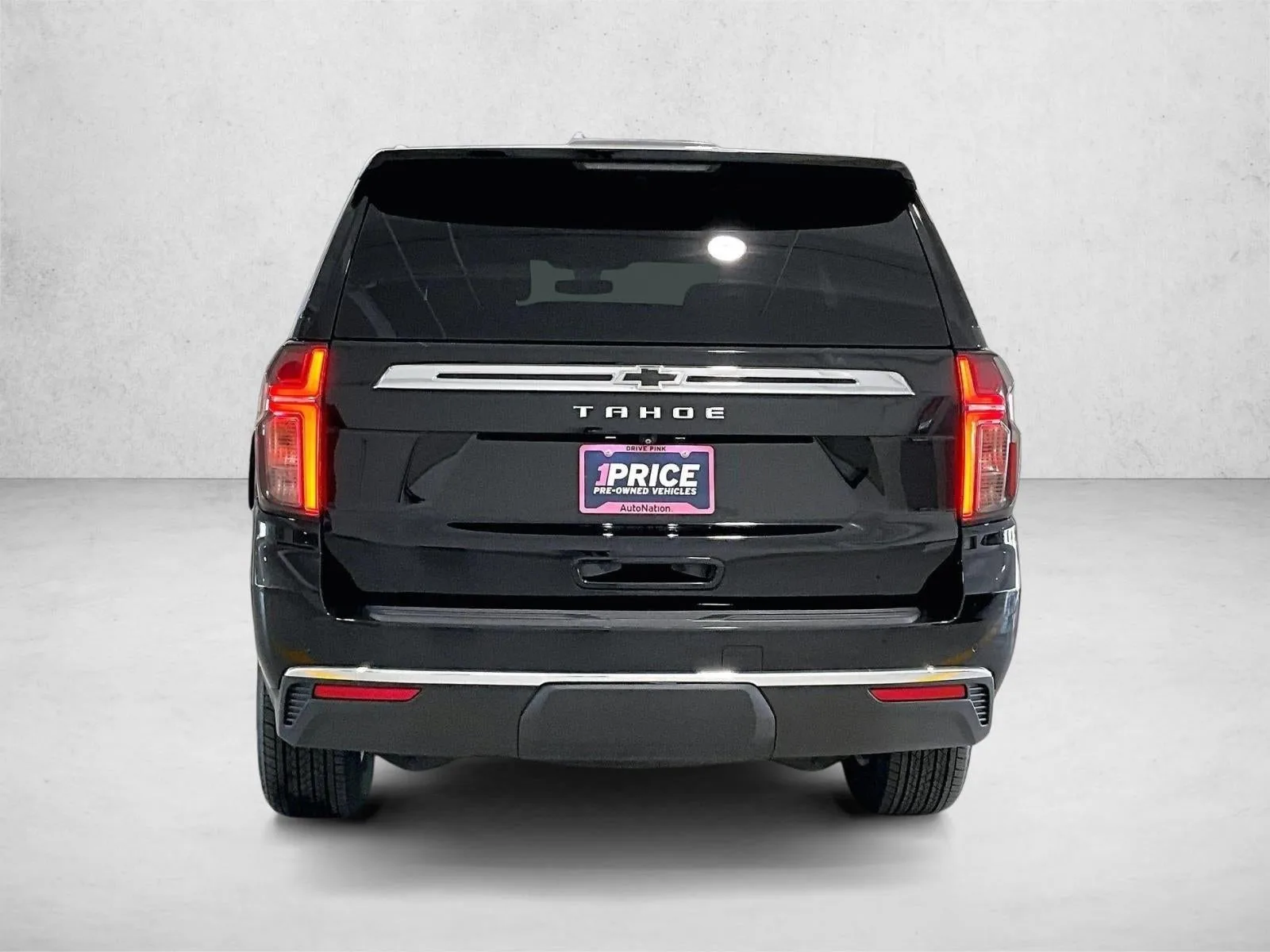 2022 Chevrolet Tahoe LS photo 4