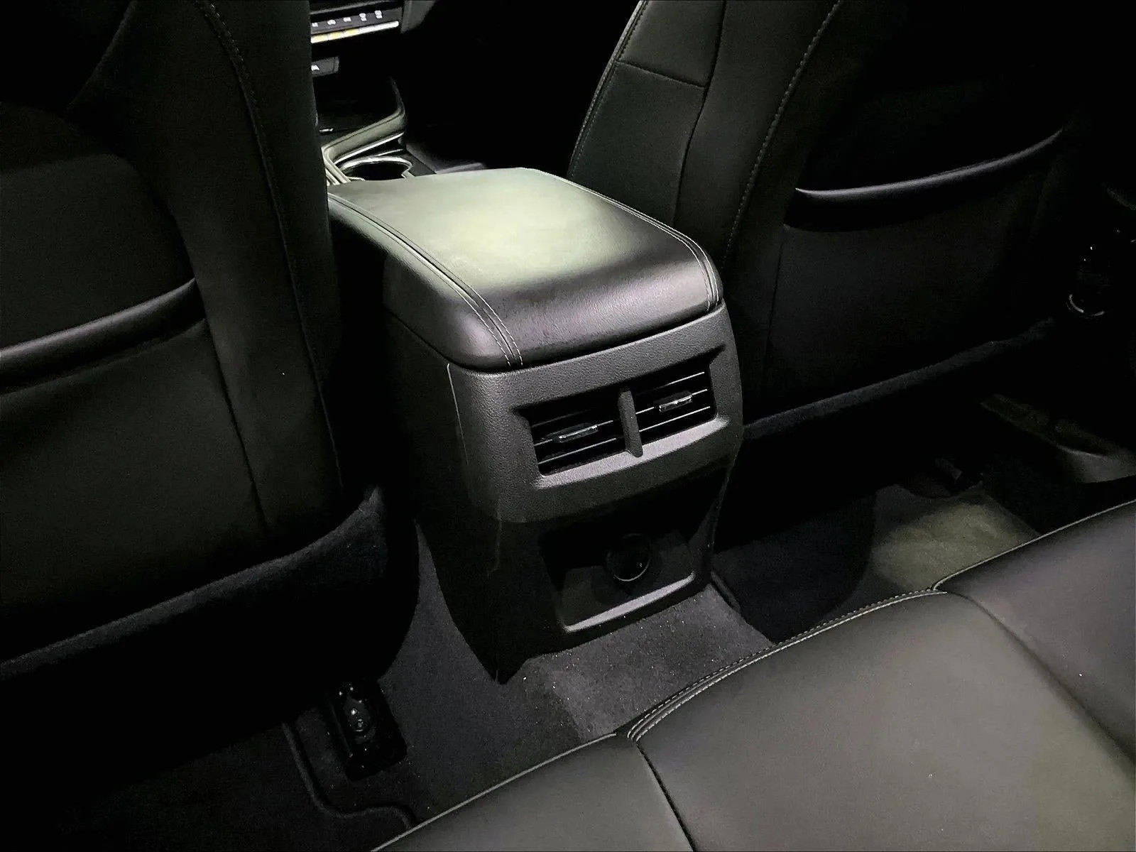 2024 Cadillac CT4 Luxury photo 25