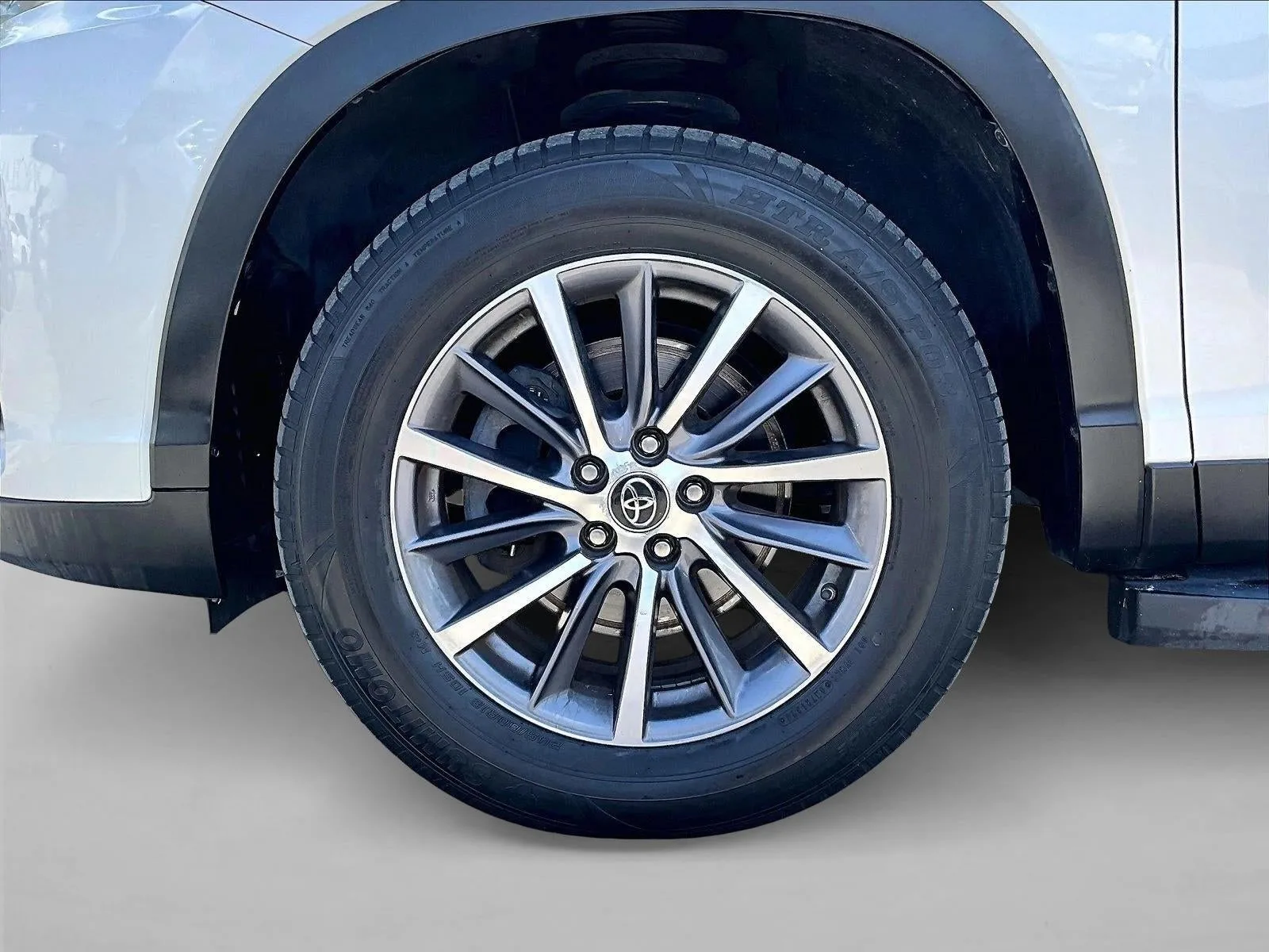 2019 Toyota Highlander XLE photo 10