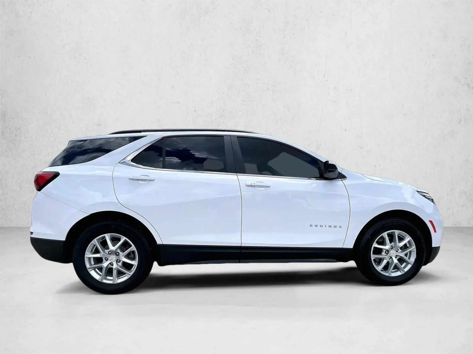 2023 Chevrolet Equinox LT photo 5