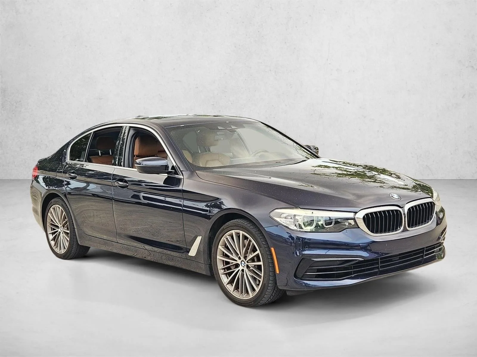 2020 BMW 530i Sedan photo 3
