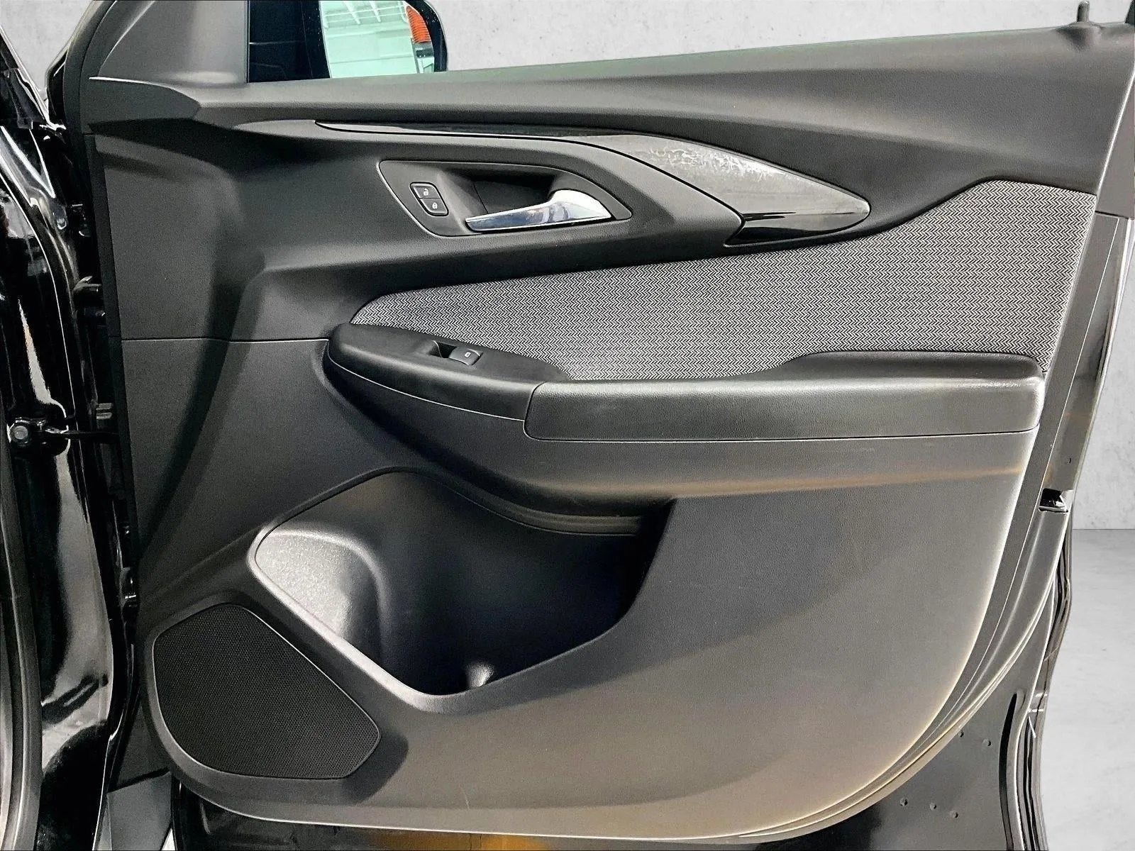 2023 Chevrolet Trailblazer LS photo 19