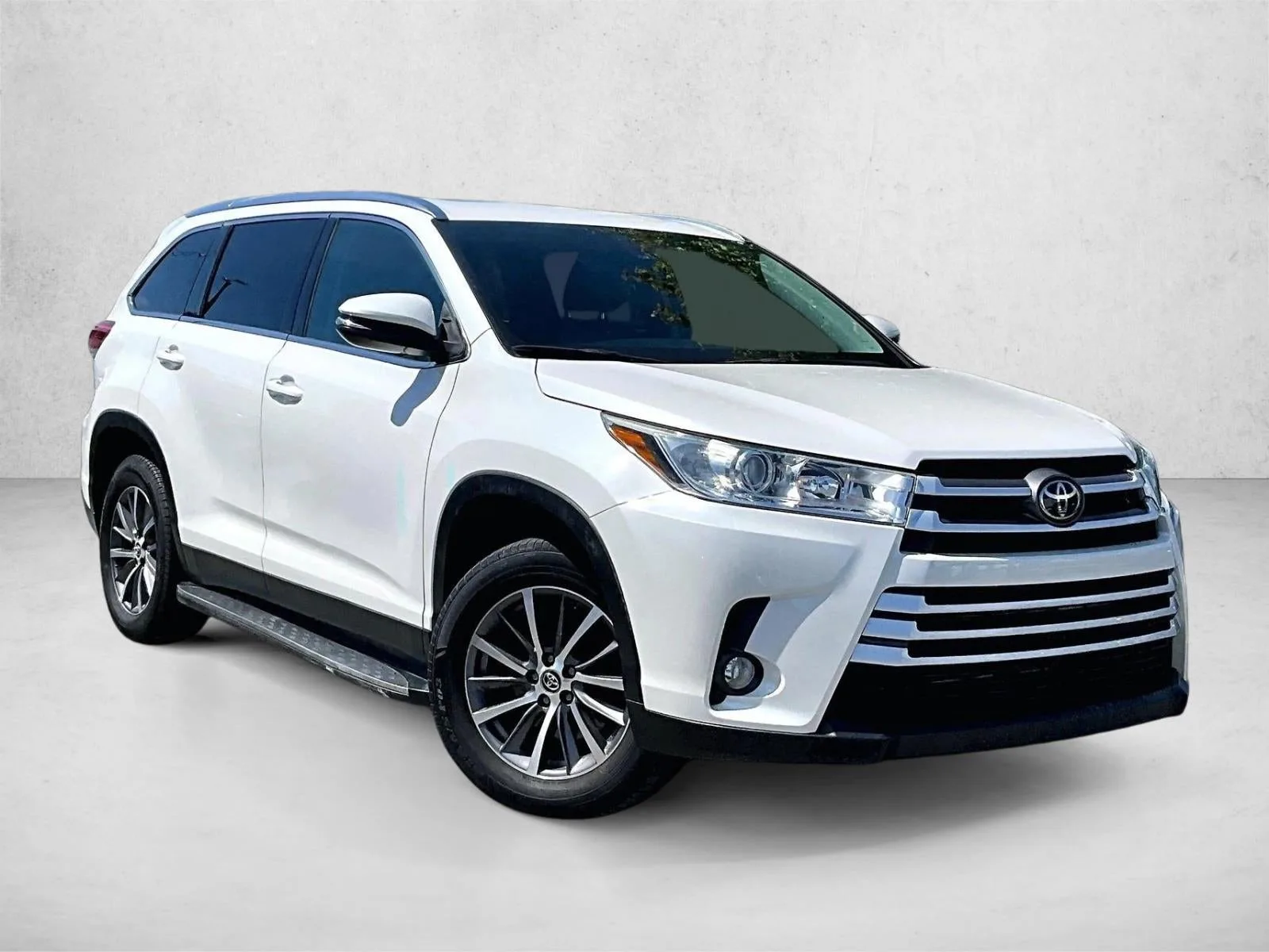 2019 Toyota Highlander XLE photo 12