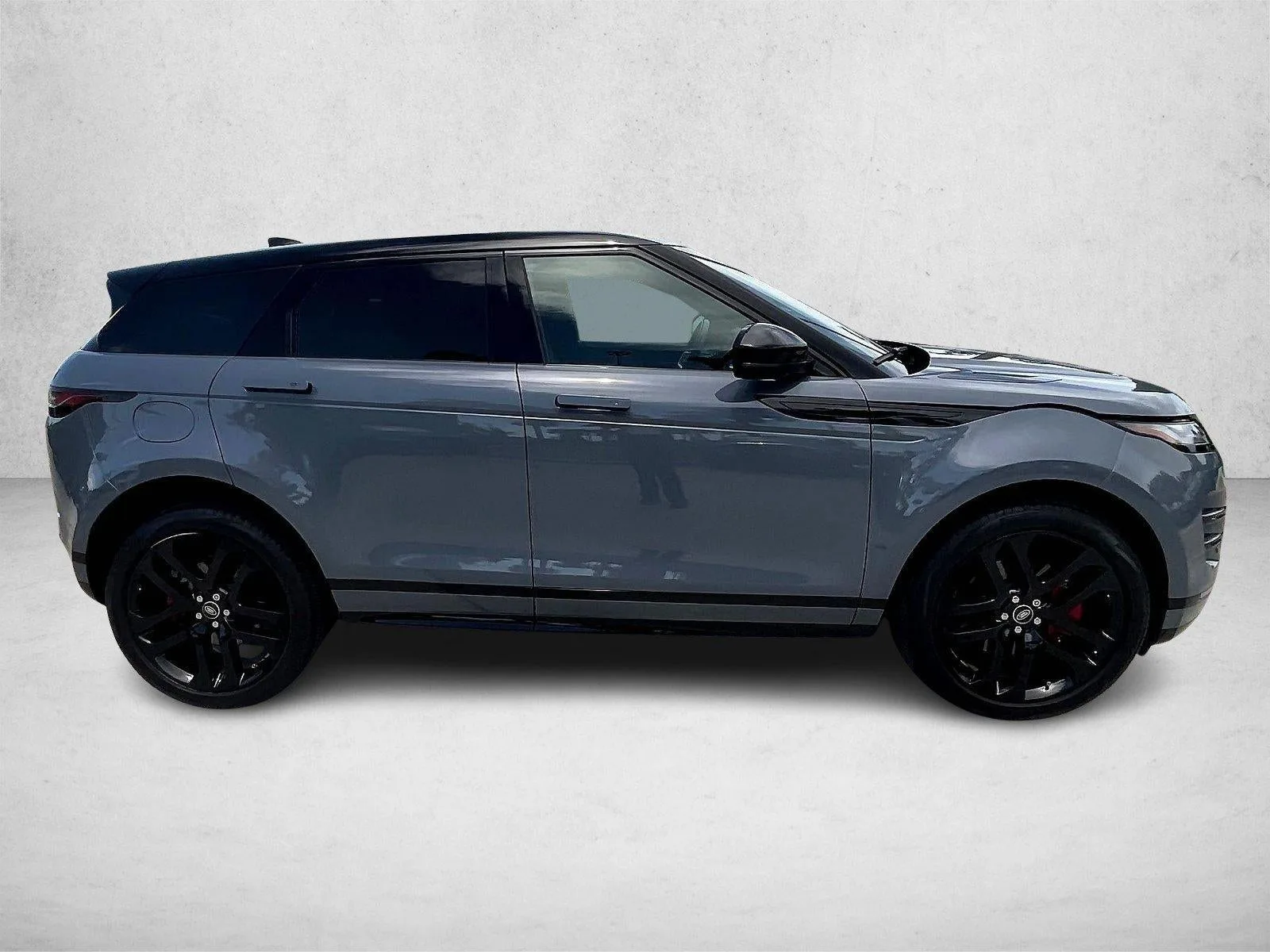 2023 Land Rover Range Rover Evoque R-Dynamic SE photo 5