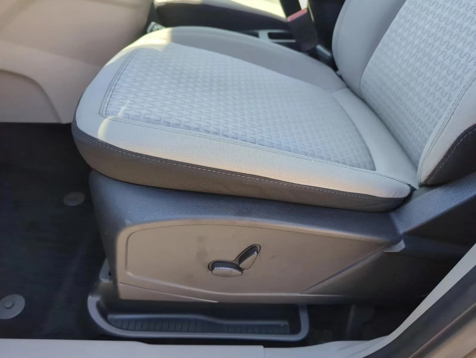 2019 Ford Transit Connect Wagon XLT LWB w/Rear Symmetrical Doors photo 9
