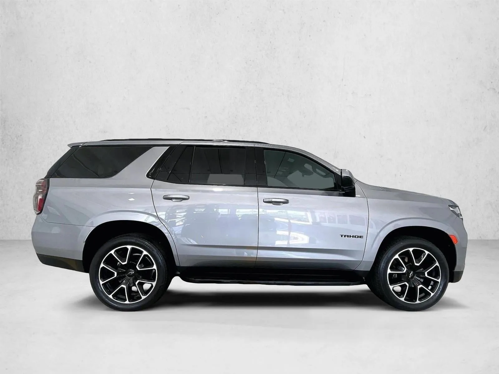 2023 Chevrolet Tahoe RST photo 5