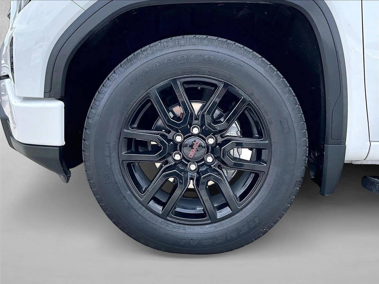 2024 GMC Sierra 1500 Elevation photo 10