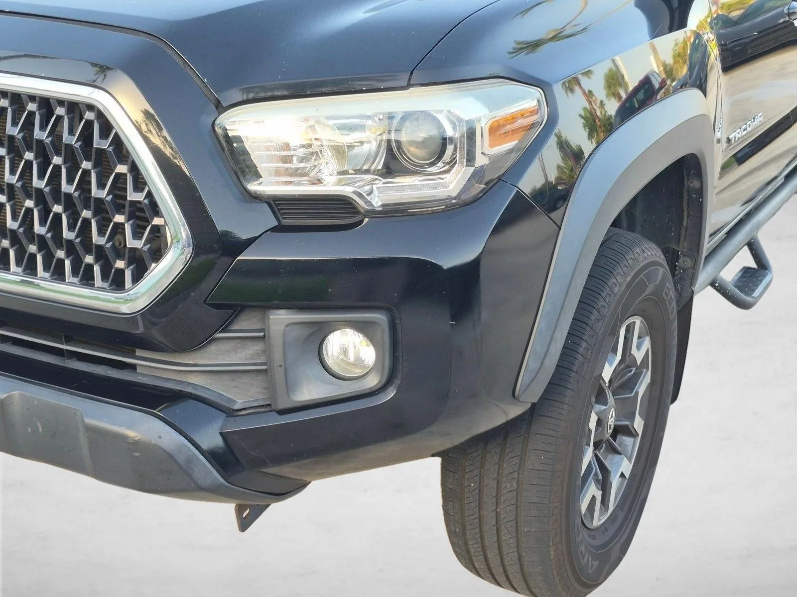 2019 Toyota Tacoma 2WD 2WD TRD Off Road Double Cab 5' Bed V6 AT (Natl) photo 10