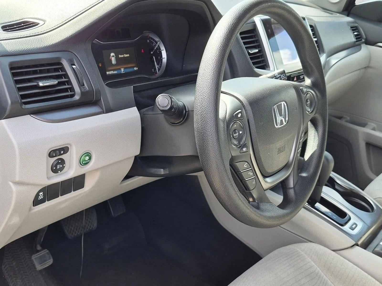 2018 Honda Pilot EX 2WD photo 9