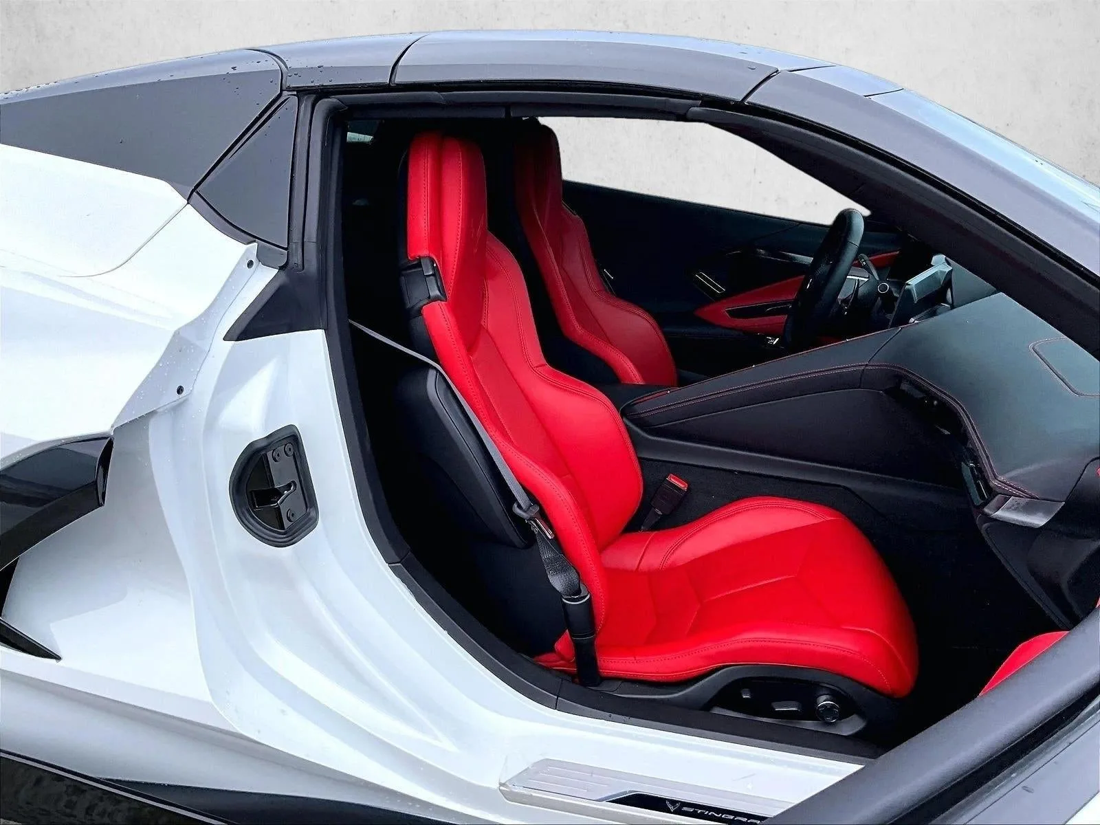 2025 Chevrolet Corvette Stingray 2LT photo 9