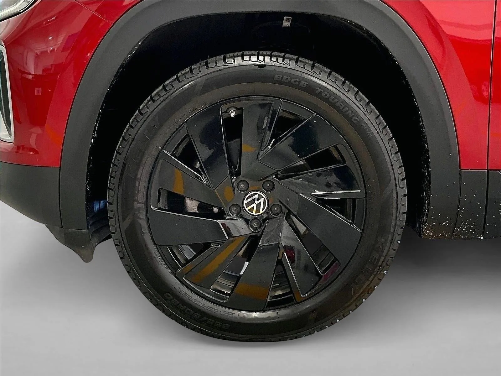 2024 Volkswagen Atlas 2.0T SE w/Technology photo 10