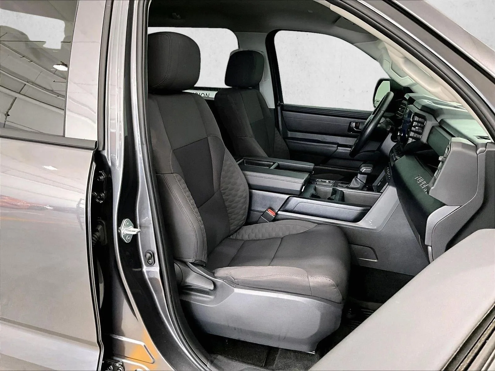 2024 Toyota Tundra SR photo 9