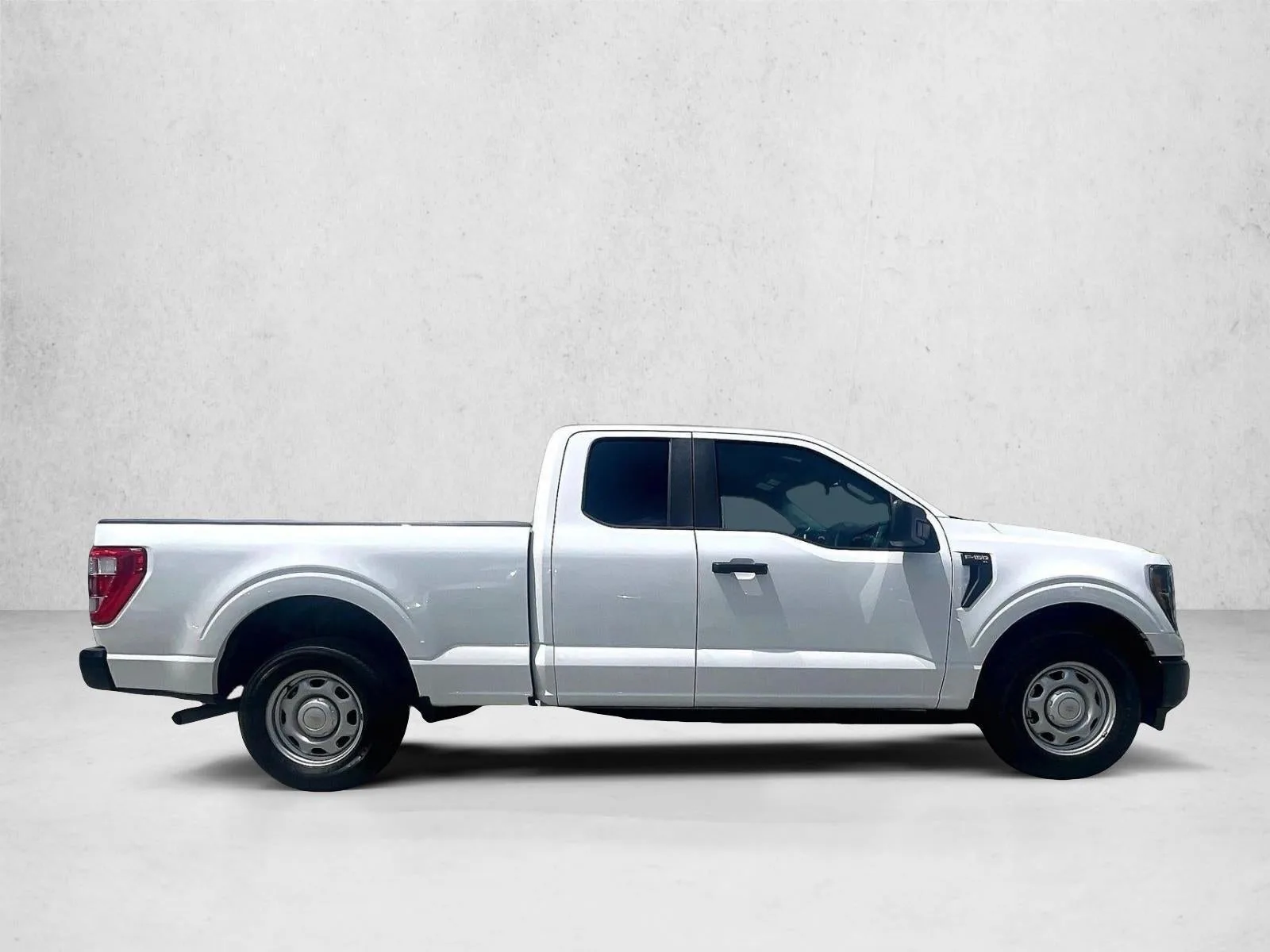 2023 Ford F-150 XL photo 5