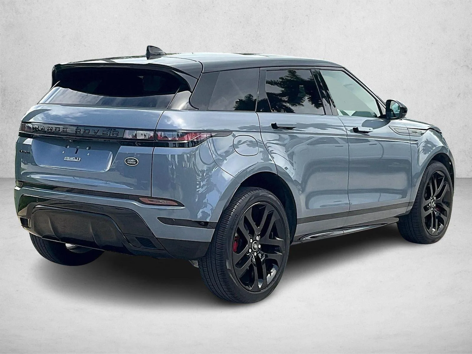 2023 Land Rover Range Rover Evoque R-Dynamic SE photo 2