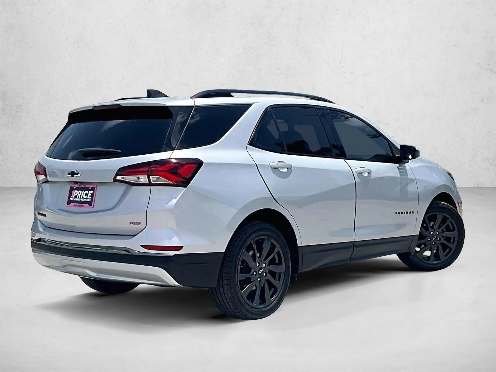 2022 Chevrolet Equinox RS photo 2