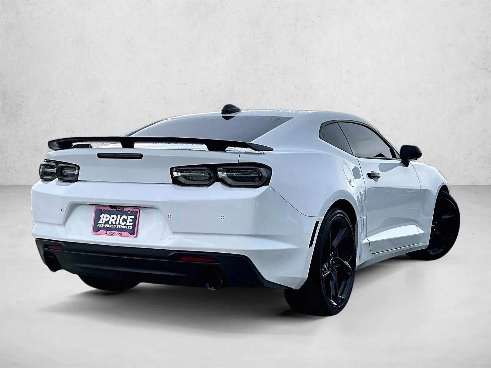 2023 Chevrolet Camaro 2SS photo 2