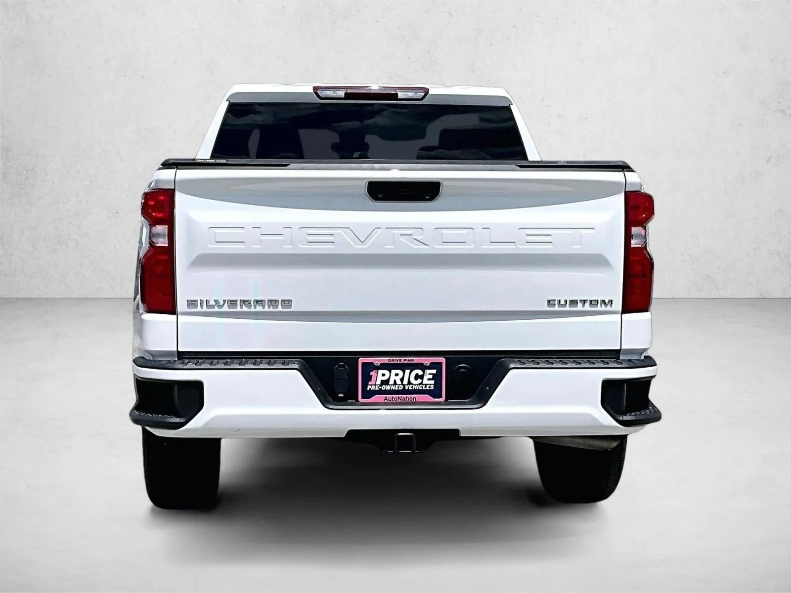 2025 Chevrolet Silverado 1500 Custom photo 4