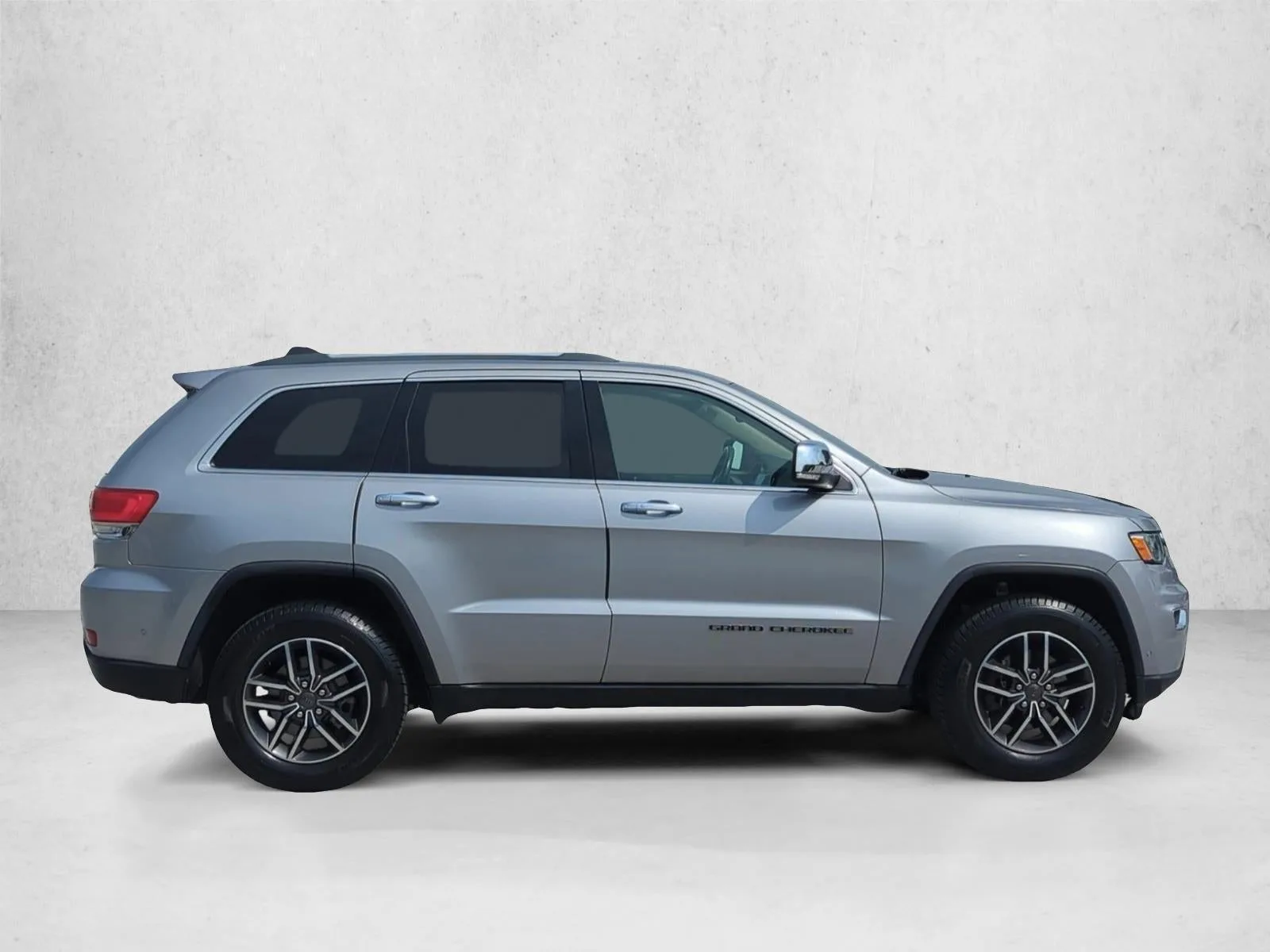 2019 Jeep Grand Cherokee Limited 4x2 photo 4