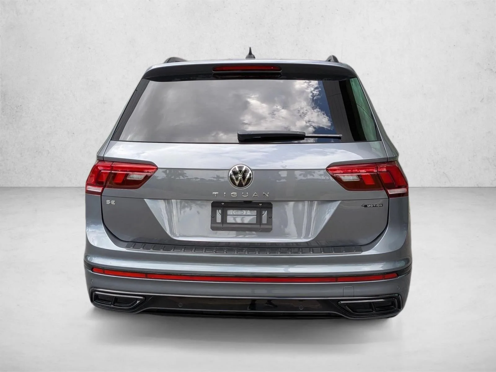 2023 Volkswagen Tiguan 2.0T SE R-Line Black 4MOTION photo 7
