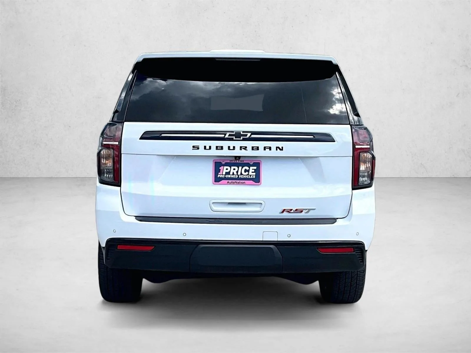 2024 Chevrolet Suburban RST photo 4