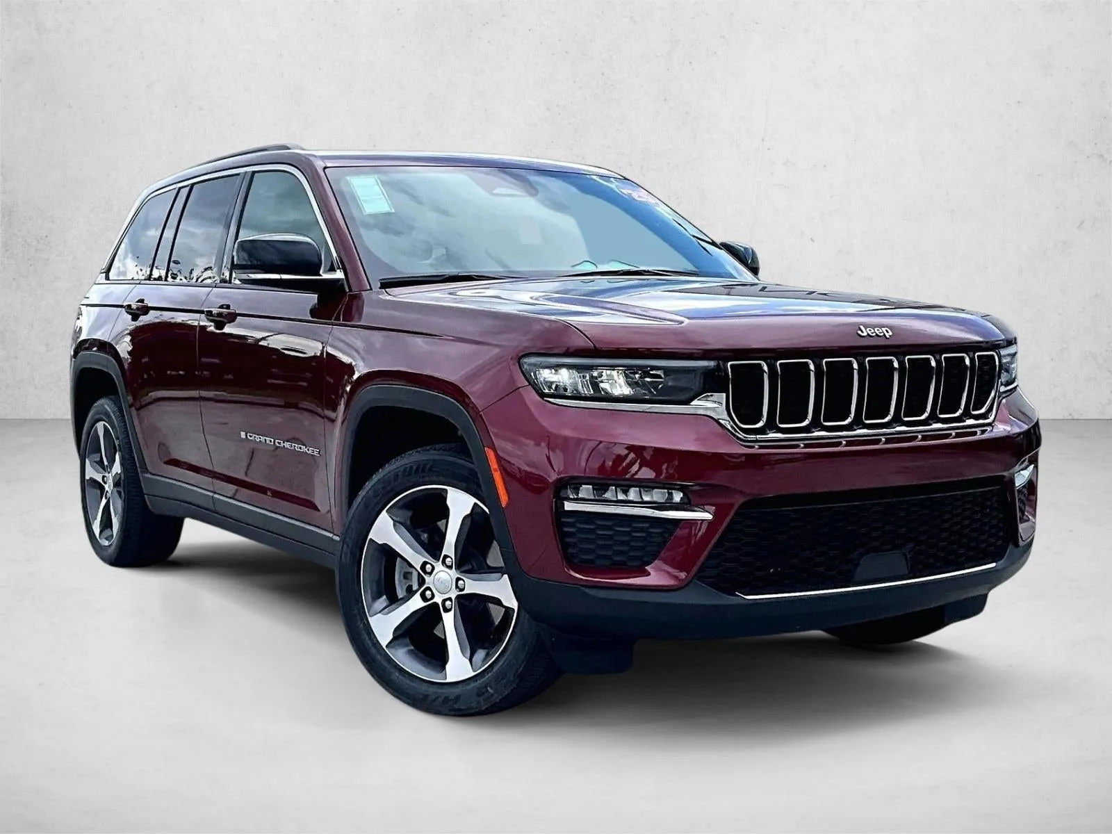 2025 Jeep Grand Cherokee 4xe LIMI photo 12