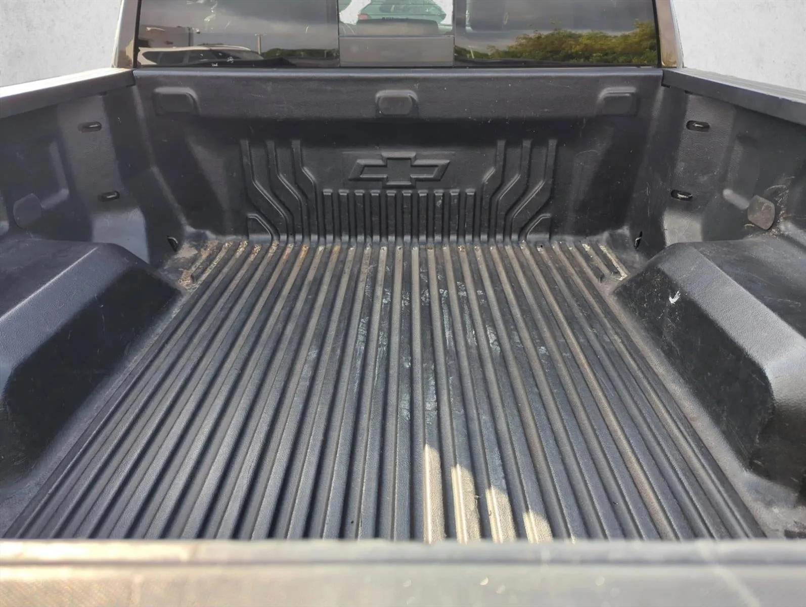 2019 Chevrolet Silverado 1500 Crew Cab Short Box 2-Wheel Drive LT photo 6