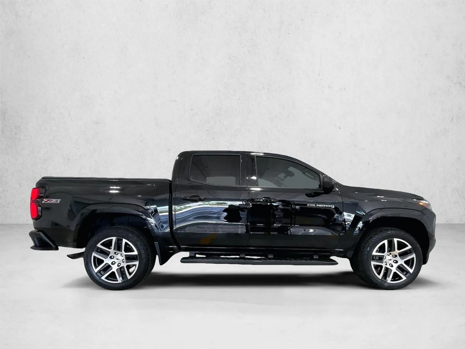 2024 Chevrolet Colorado Z71 photo 5