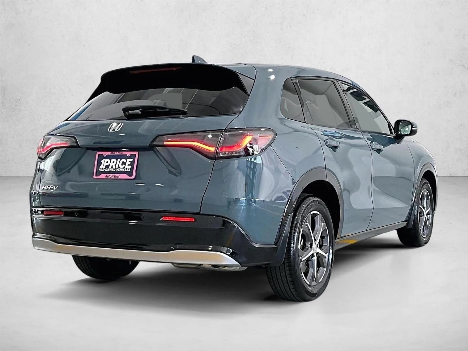 2024 Honda HR-V 2WD EX-L photo 2