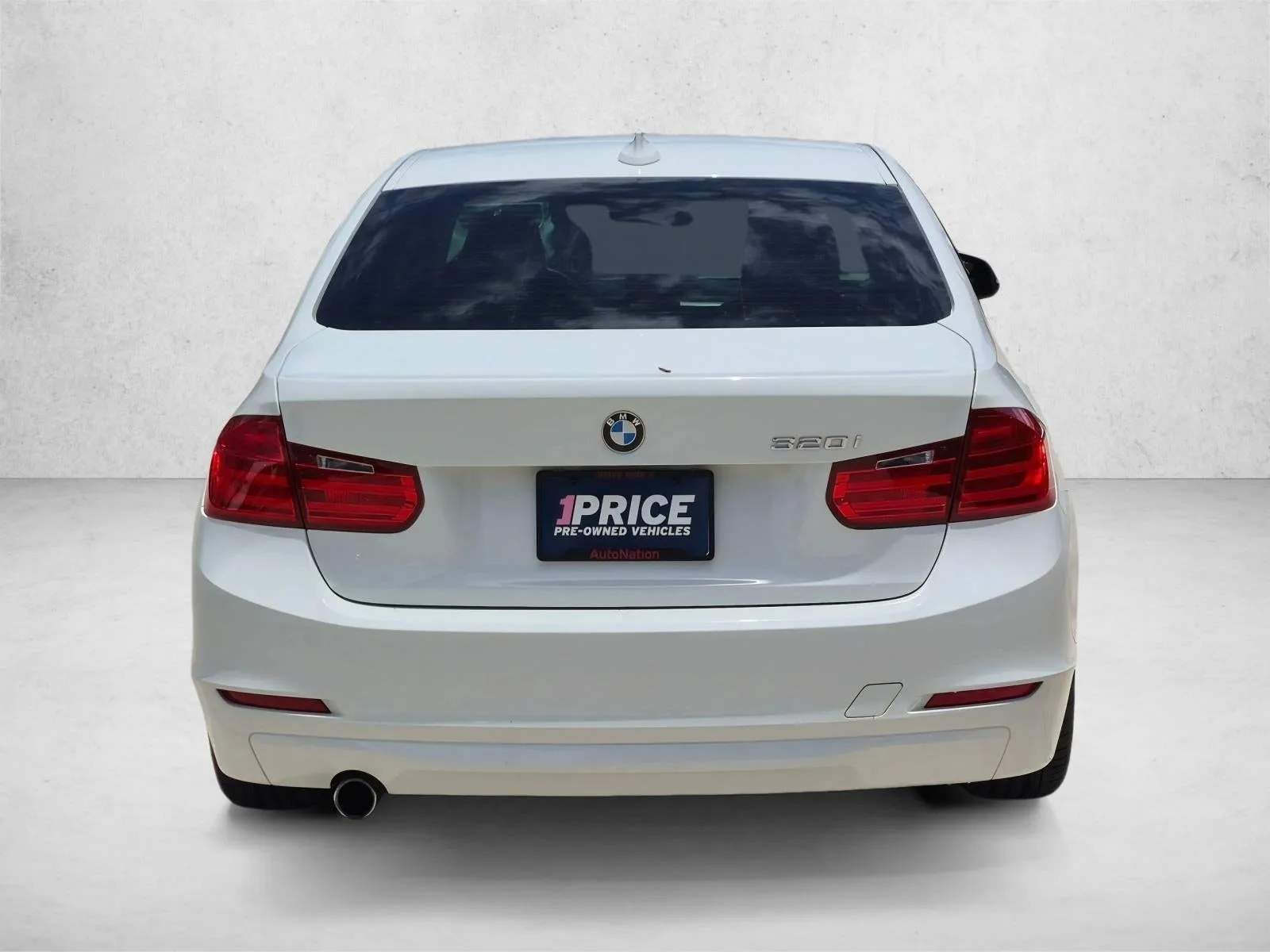2017 BMW 320i Sedan photo 7