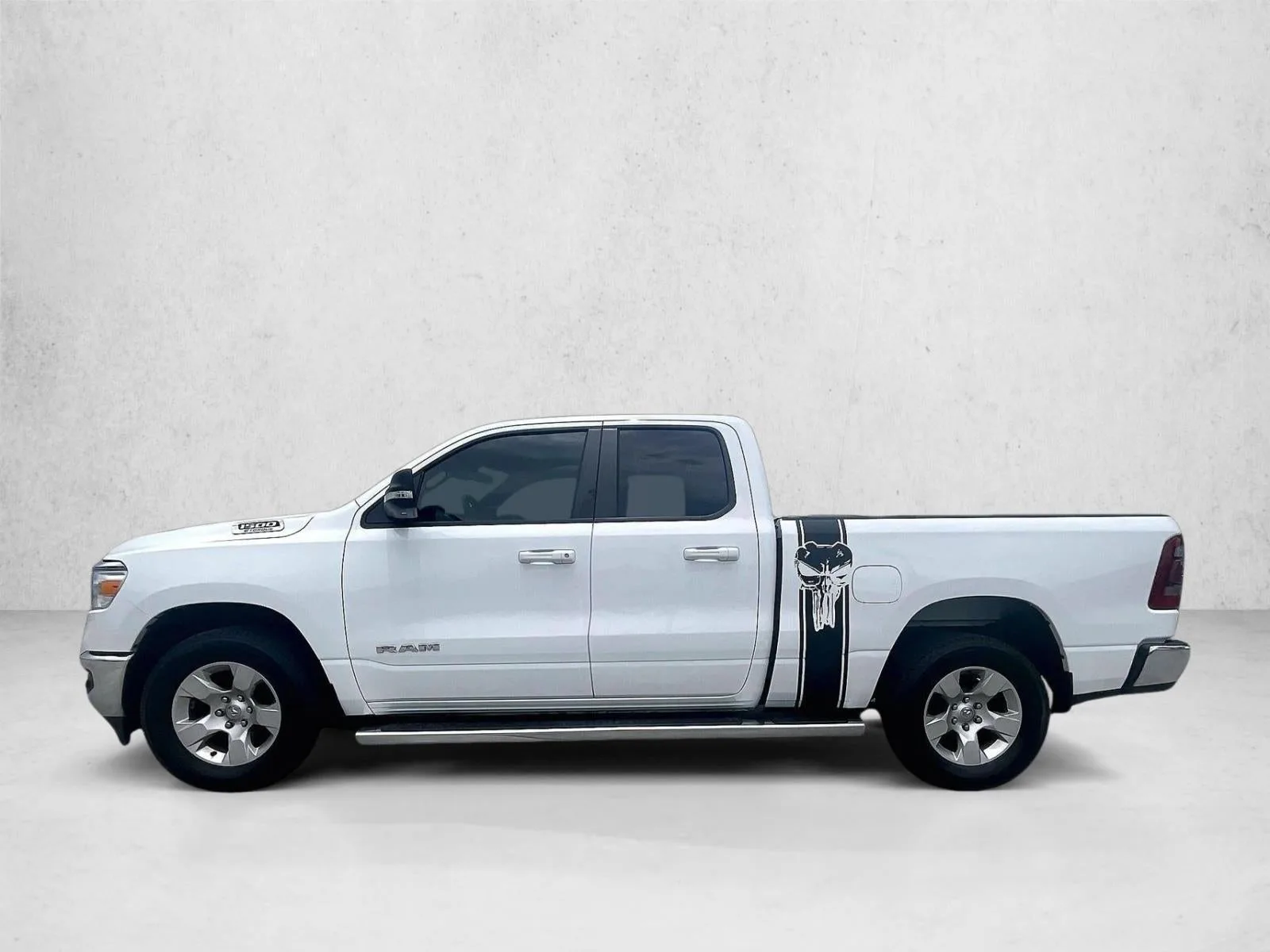 2022 RAM 1500 Big Horn Quad Cab 4x2 6'4" Box photo 6