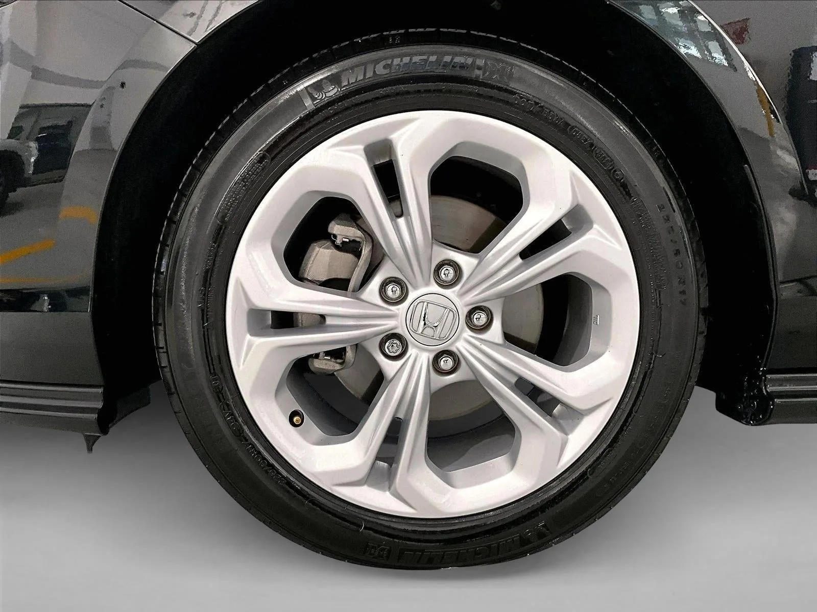 2025 Honda Accord Sedan LX CVT photo 10
