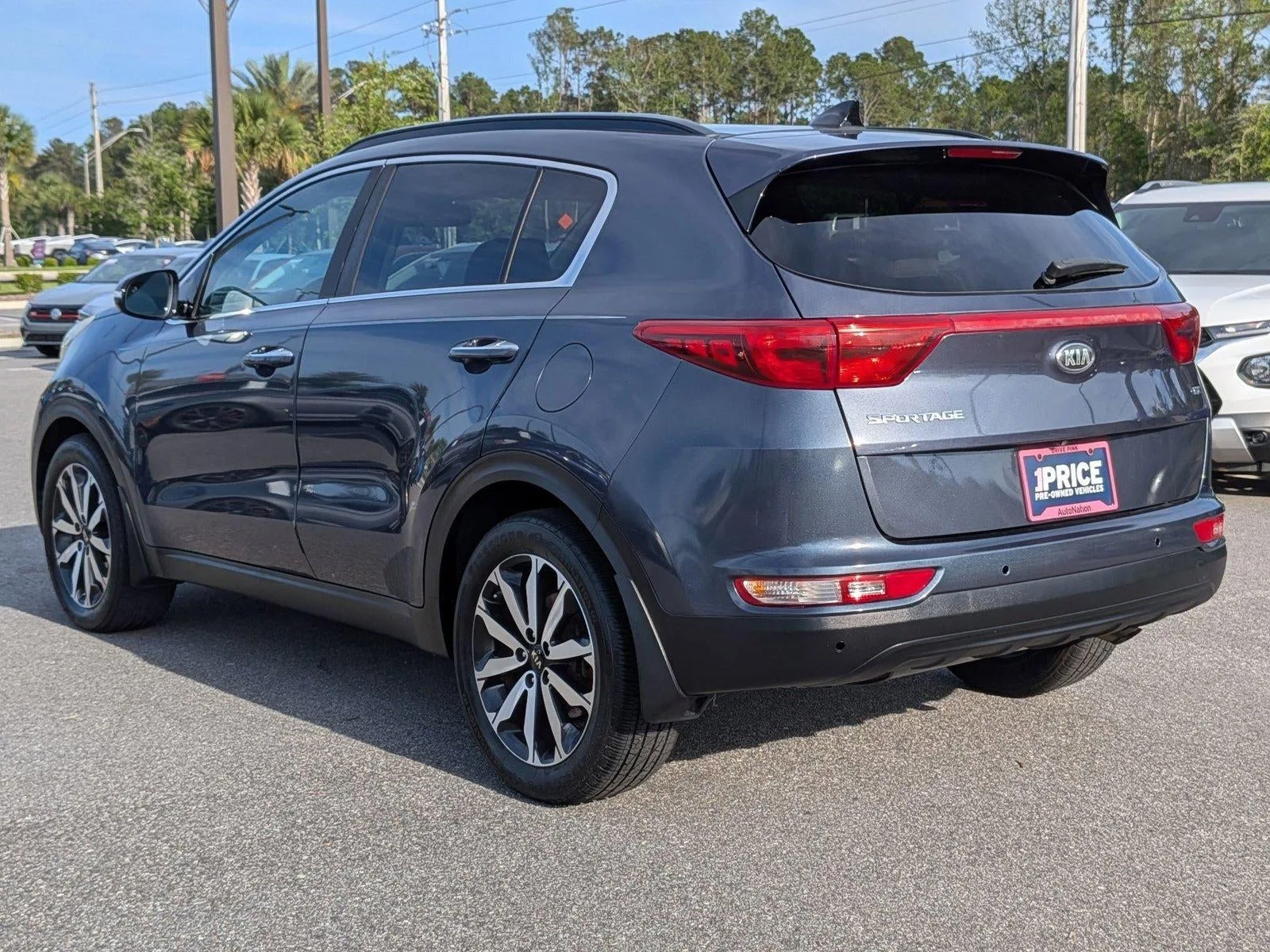 2019 Kia Sportage EX FWD photo 3